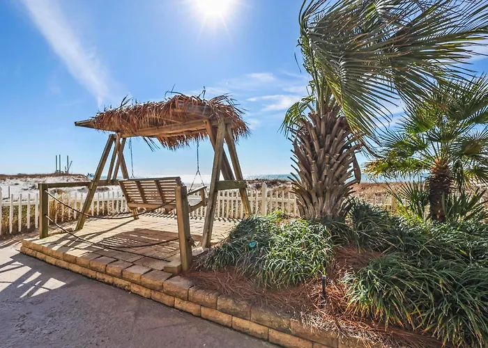 Royal Palms 705
