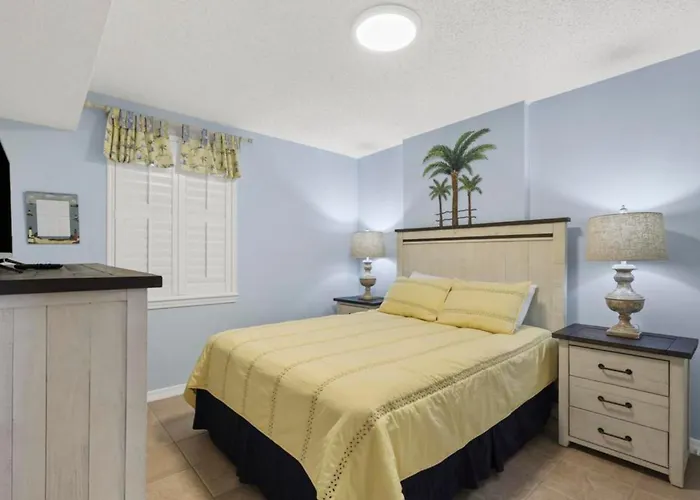 Holiday home Royal Palms 705